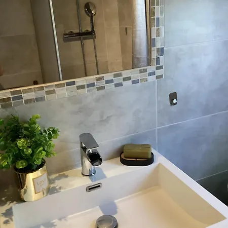 Maison De 2 Avec Jardin Clos Et Wifi A