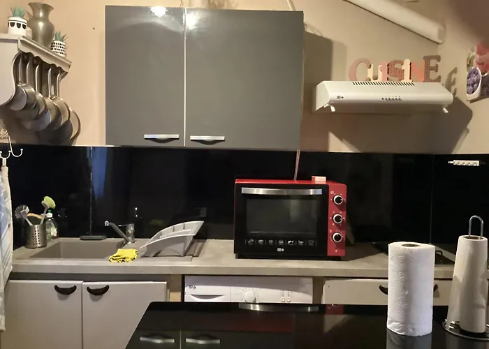 Hébergement de vacances Maison De 2 Avec Jardin Clos Et Wifi A Vachères