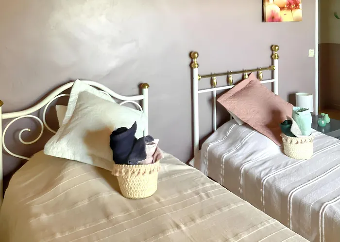 Maison De 2 Avec Jardin Clos Et Wifi A Hébergement de vacances *