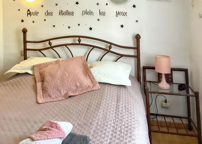 Maison De 2 Avec Jardin Clos Et Wifi A Vachères