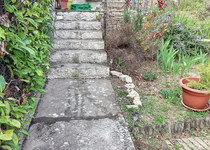Maison De 2 Avec Jardin Clos Et Wifi A * Vachères