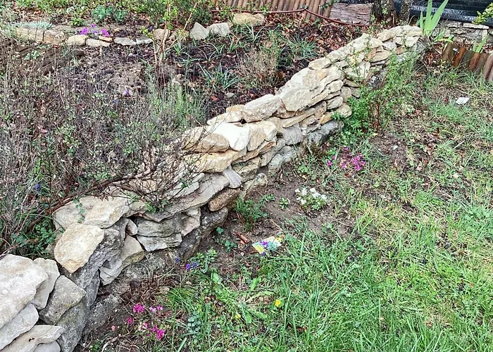 Maison De 2 Avec Jardin Clos Et Wifi A Hébergement de vacances *