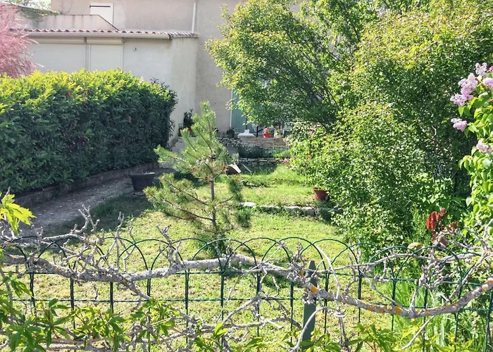 Maison De 2 Avec Jardin Clos Et Wifi A *