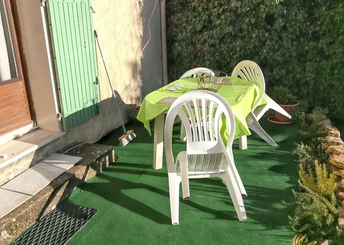Maison De 2 Avec Jardin Clos Et Wifi A Hébergement de vacances